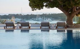 The Roc Club, A Grecotel Hotel To Live